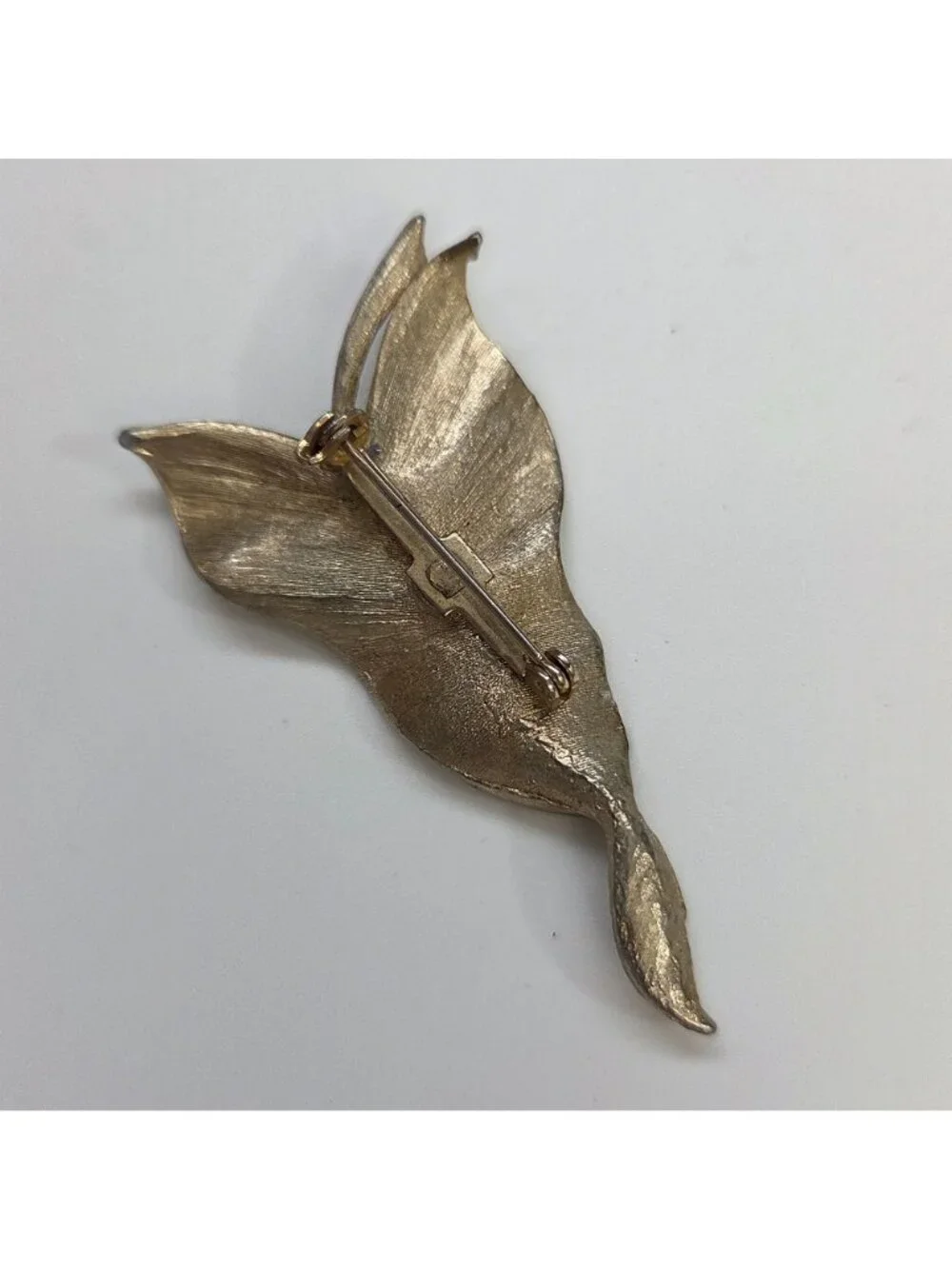 Vintage 1940s Stylized Butterfly or Leaf Brooch